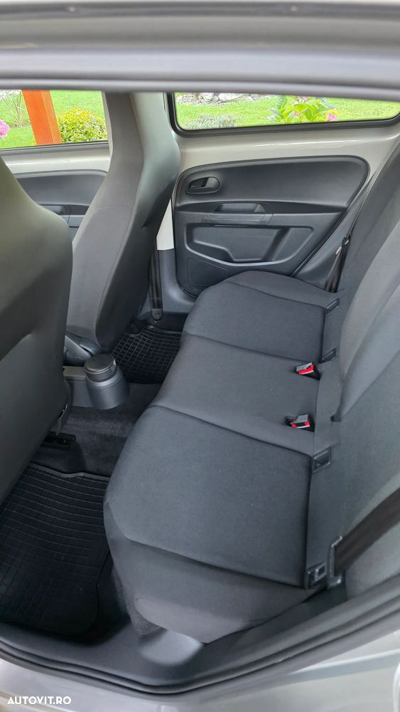 Volkswagen up! - 10