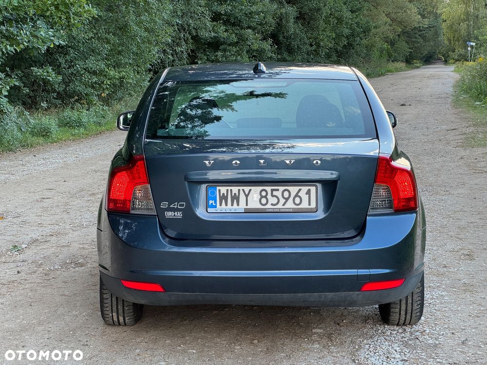 Volvo S40 1.6 - 32