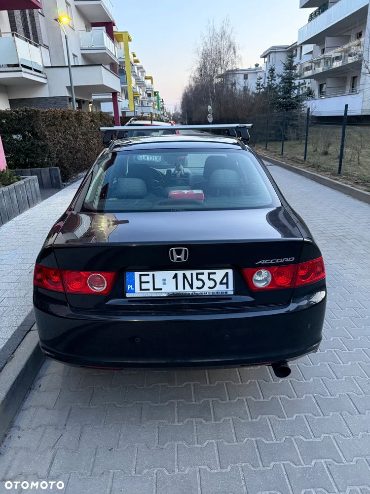 Honda Accord 2.0 Executive - 4