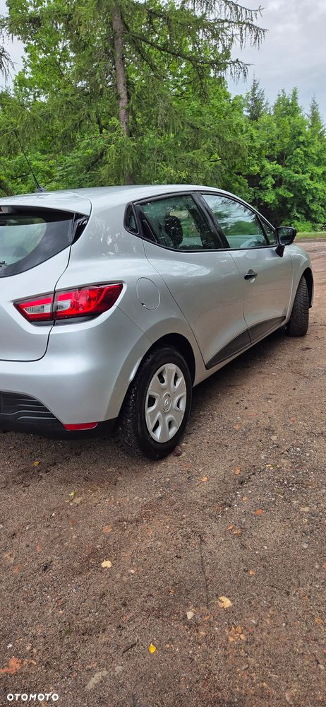 Renault Clio 1.2 16V Life - 5
