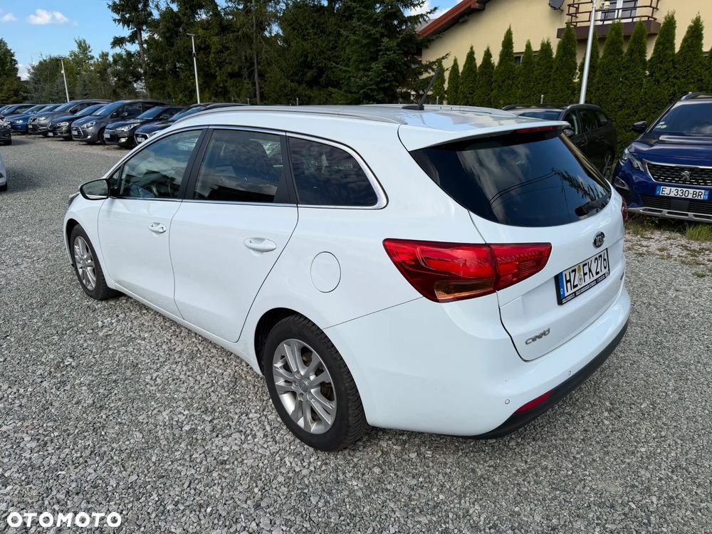 Kia Ceed 1.6 CRDi Smart - 16