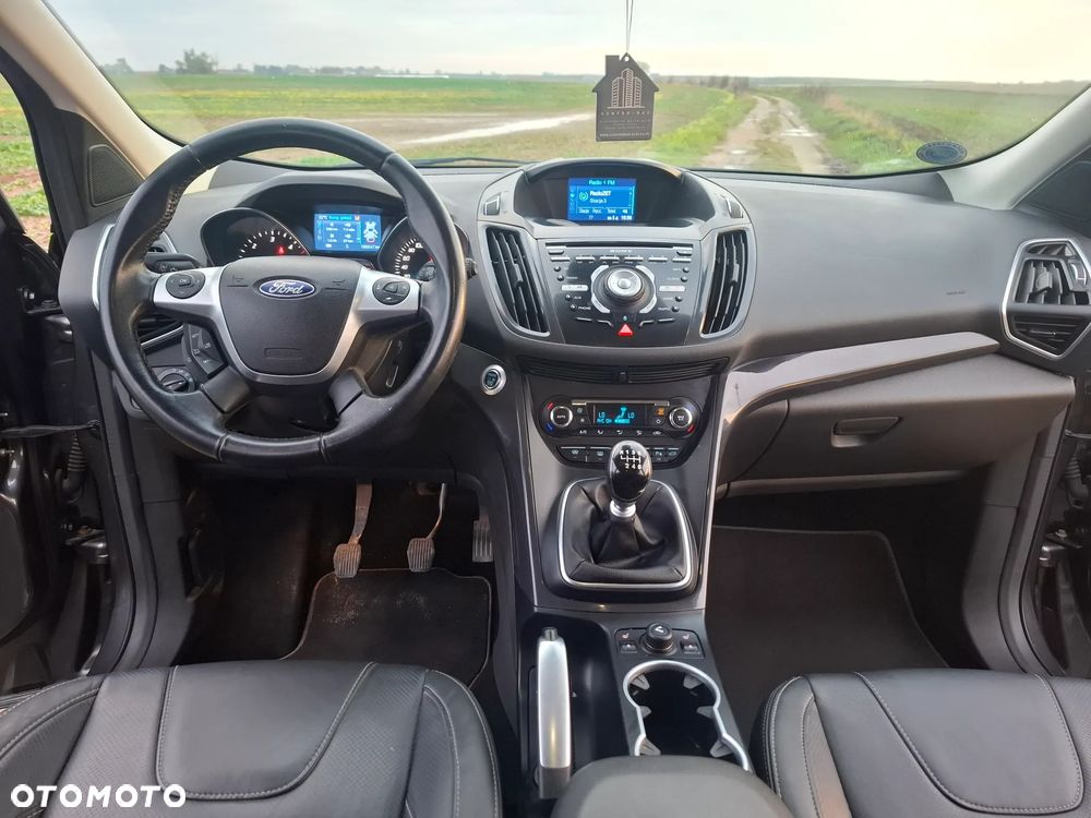 Ford Kuga 2.0 TDCi 4WD Titanium Plus - 28