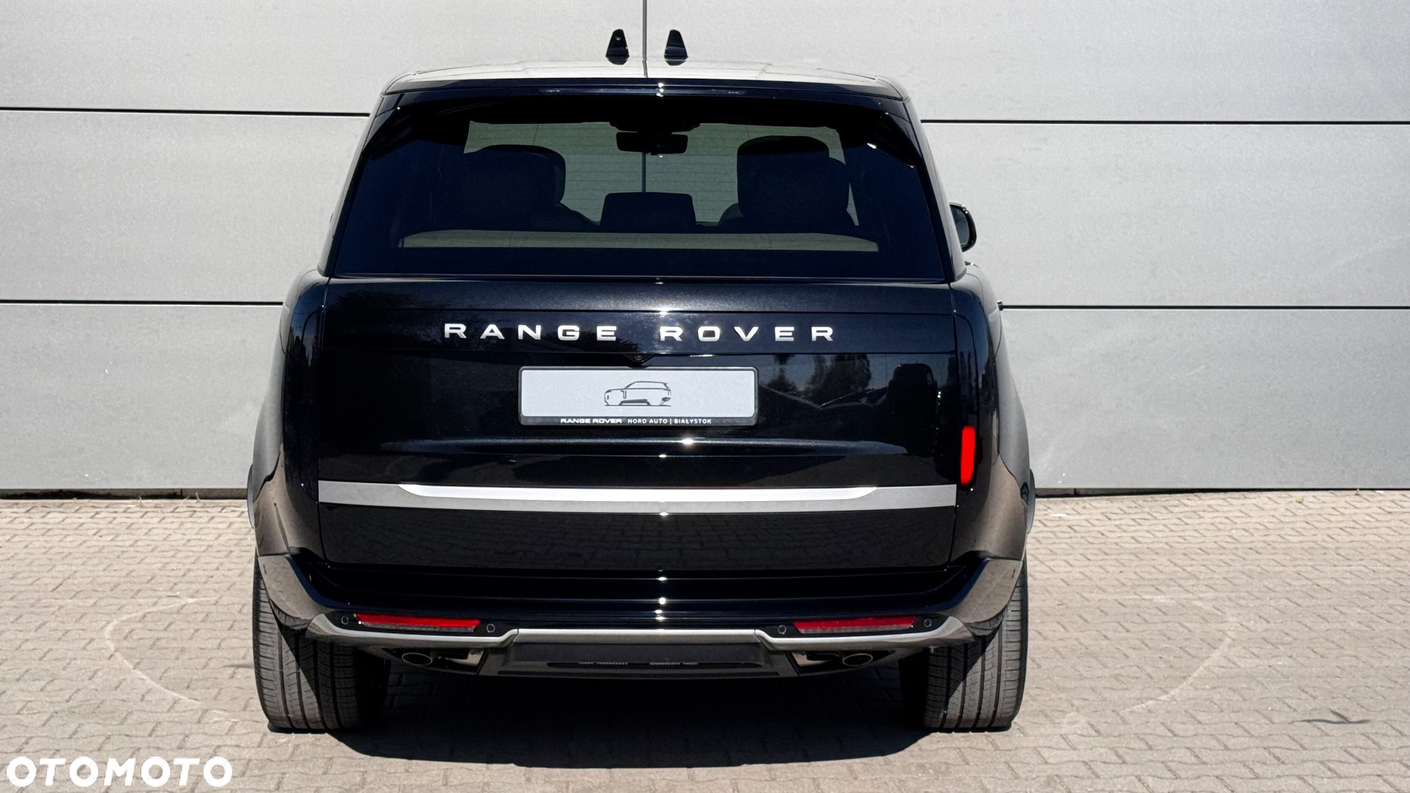 Land Rover Range Rover 4.4 V8 P535 Autobiography - 13