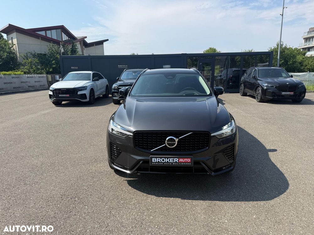 Volvo XC 60 B5 MHEV AT8 AWD R-Design - 3