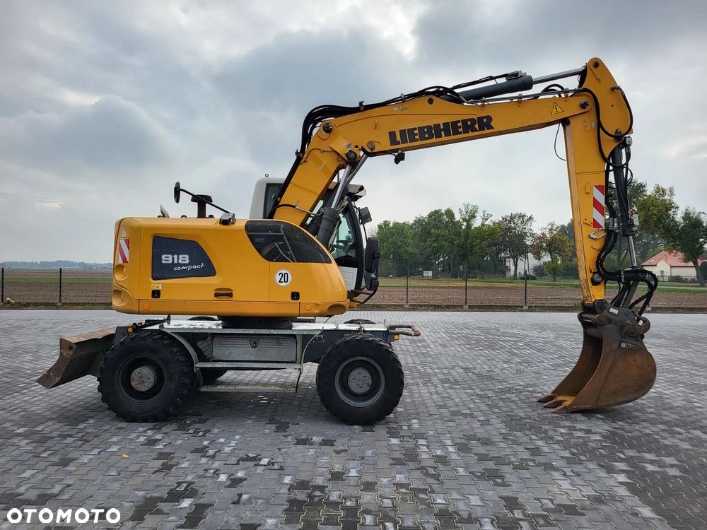 Liebherr A918 Compact / z Niemiec / Stan idealny / - 7