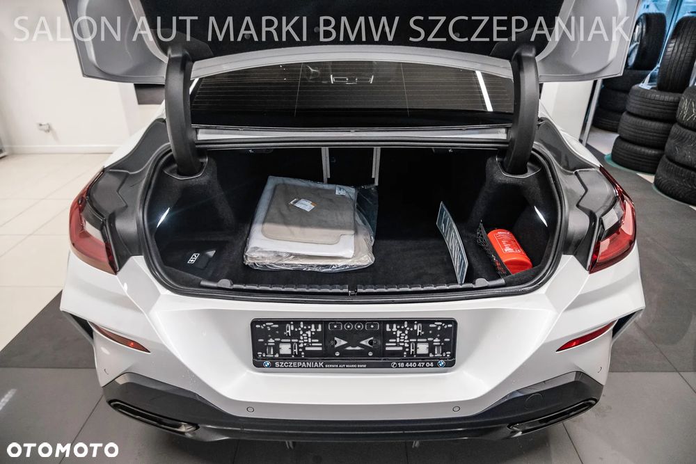 BMW Seria 8 840i xDrive - 27