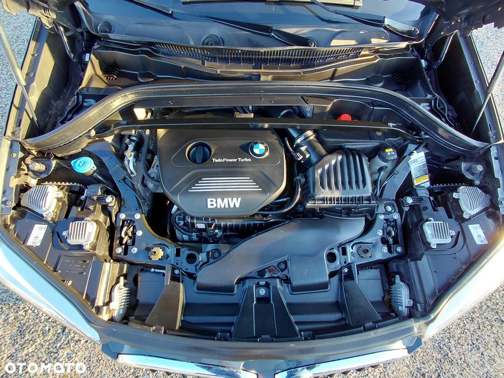 BMW X1 sDrive18i Sport Line - 40