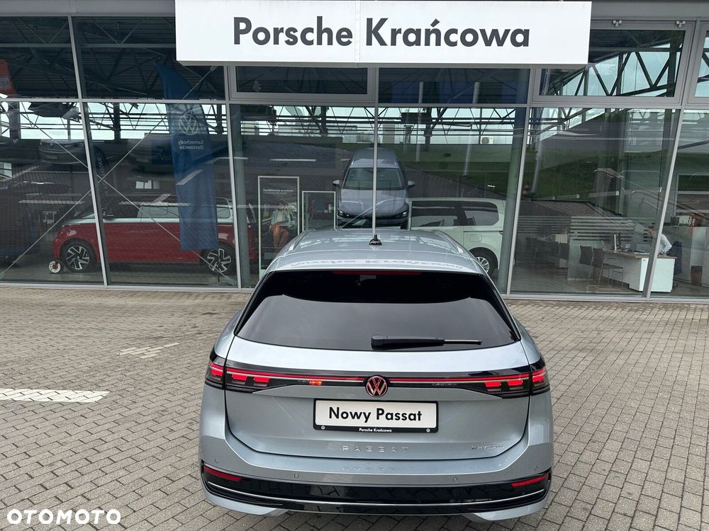 Volkswagen Passat - 8