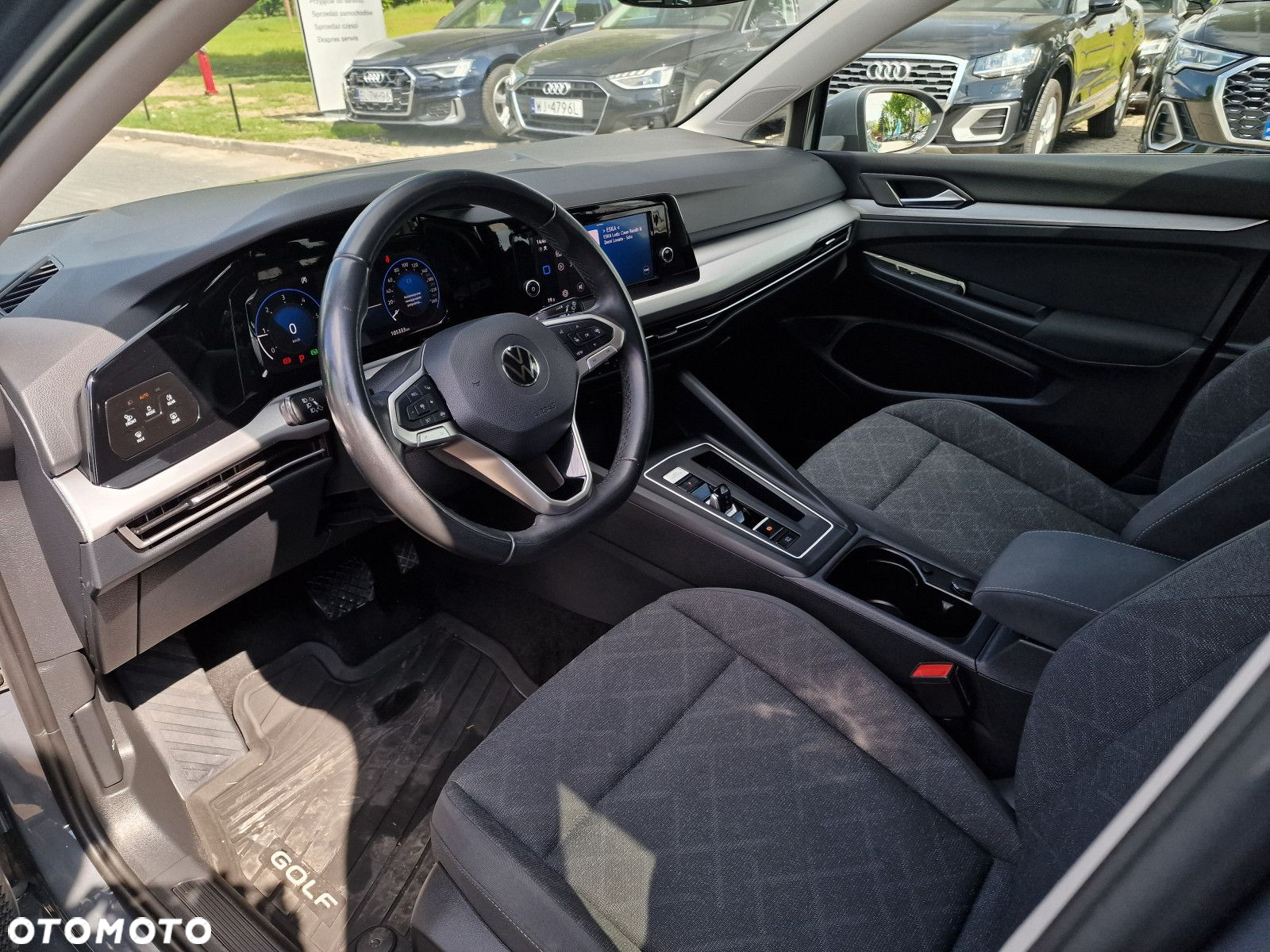 Volkswagen Golf - 11