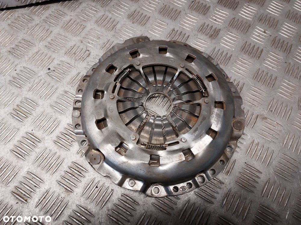 KOŁO DWUMASOWE+ TARCZA+ DOCISK BMW E90 320 2.0 16V - 3