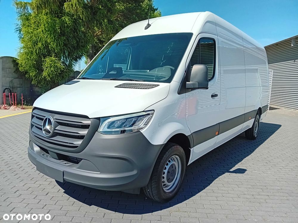 Mercedes-Benz Sprinter - 3
