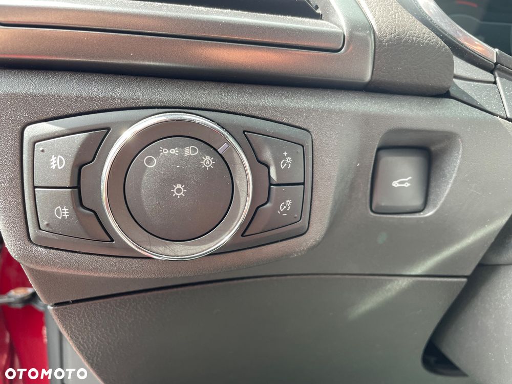 Ford Mondeo 2.0 TDCi Titanium PowerShift - 24