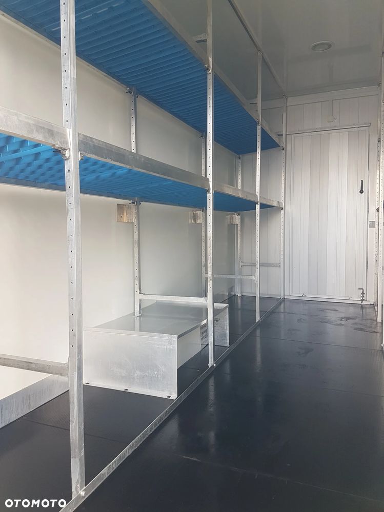 Iveco DAILY KONTENER NISKOPODŁOGOWY 4,44x2,23x2,43 SKLEP FOODTRUCK BAR KLIMA KONIOWÓZ KAMPER - 21