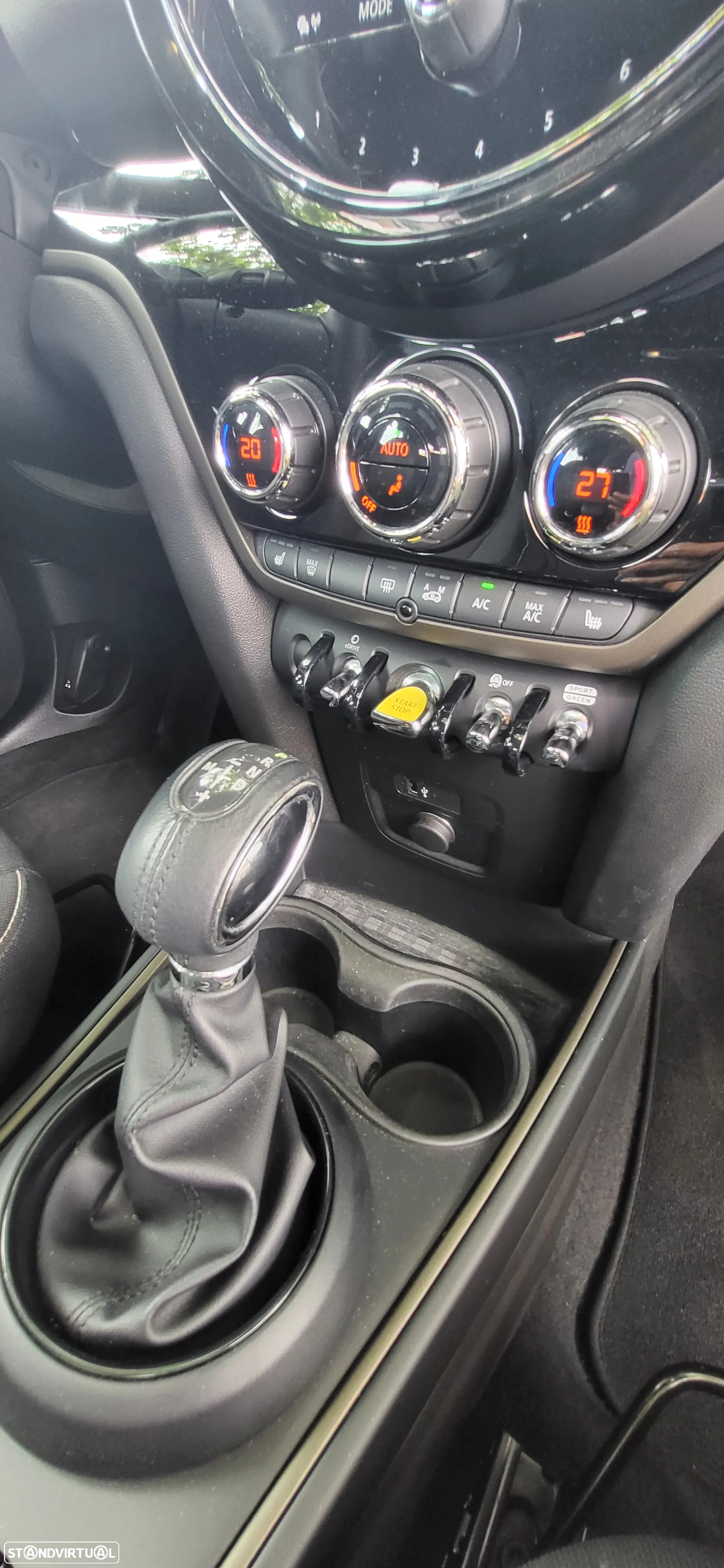 MINI Countryman Cooper SE ALL4 Classic Auto - 7