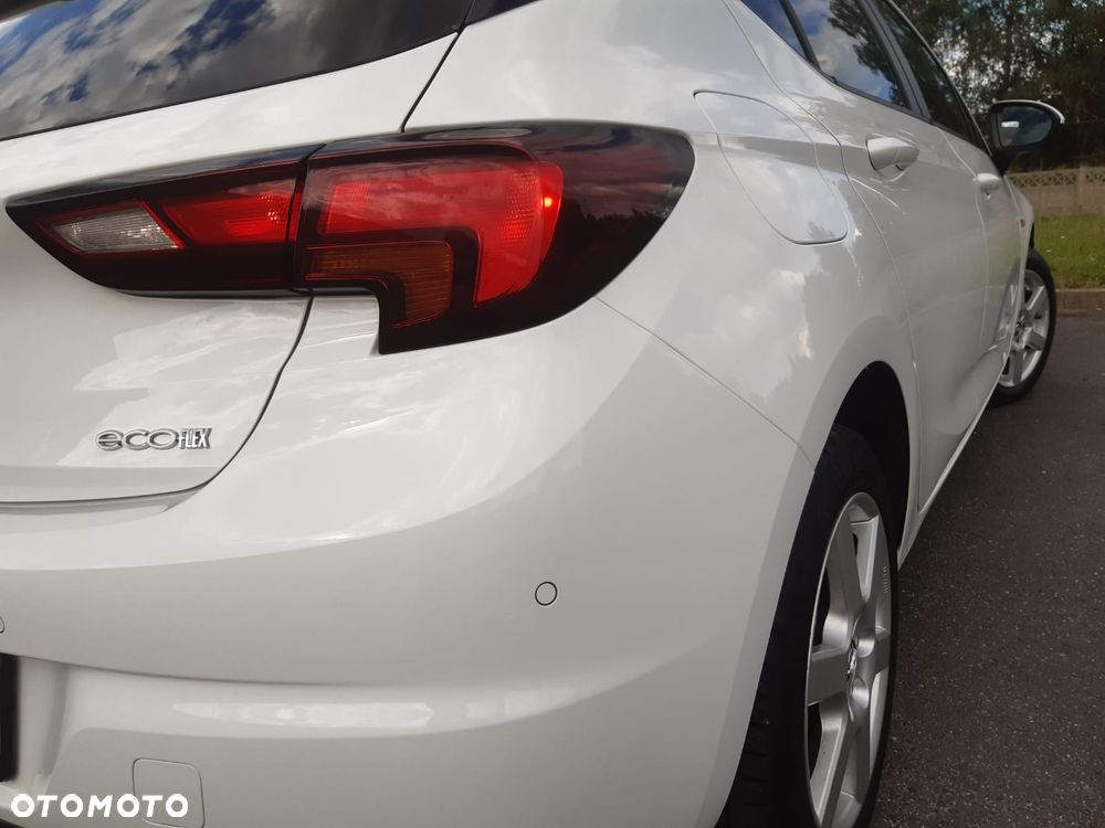 Opel Astra 1.0 T Essentia S&S - 16