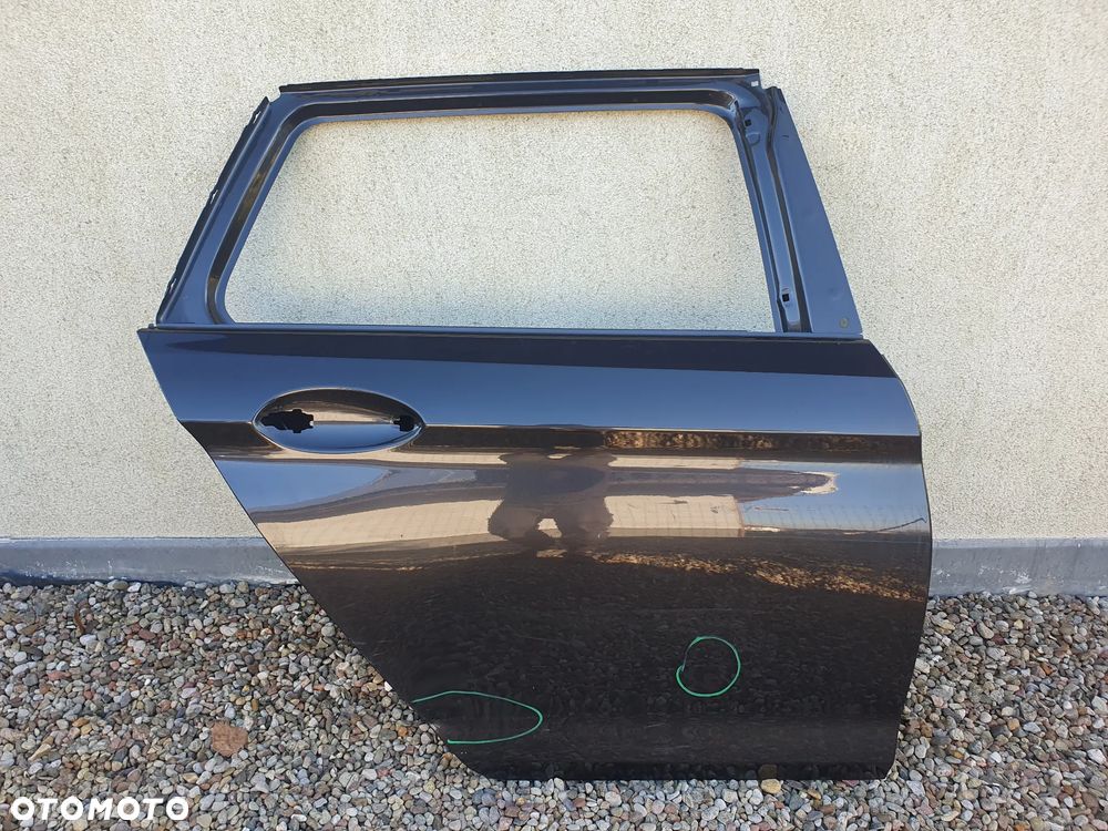 Drzwi tył tylne praw BMW 5 G30 G31 kombi rok 17-24