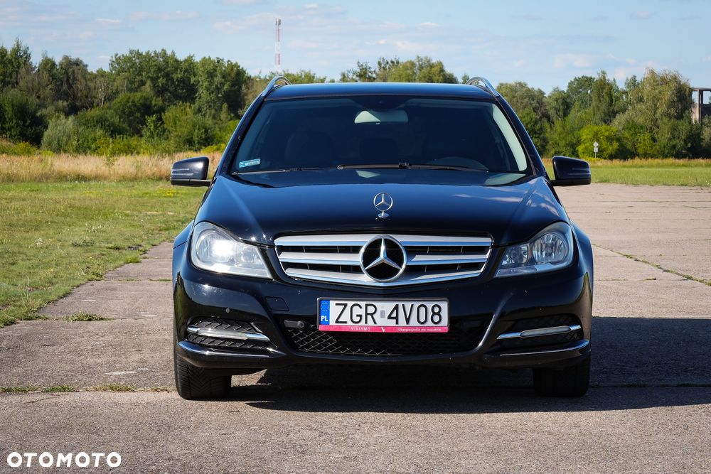 Mercedes-Benz Klasa C 200 CDI DPF (BlueEFFICIENCY) Avantgarde - 3