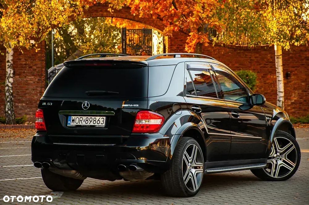 Mercedes-Benz ML 63 AMG 4Matic 7G-TRONIC - 12