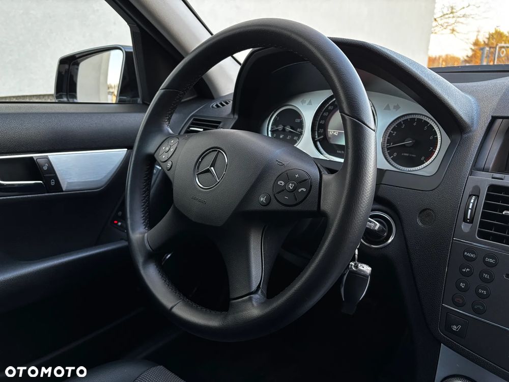 Mercedes-Benz Klasa C 180 Kompressor Avantgarde - 35