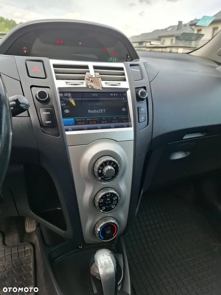 Toyota Yaris 1.4 D-4D Cool - 18