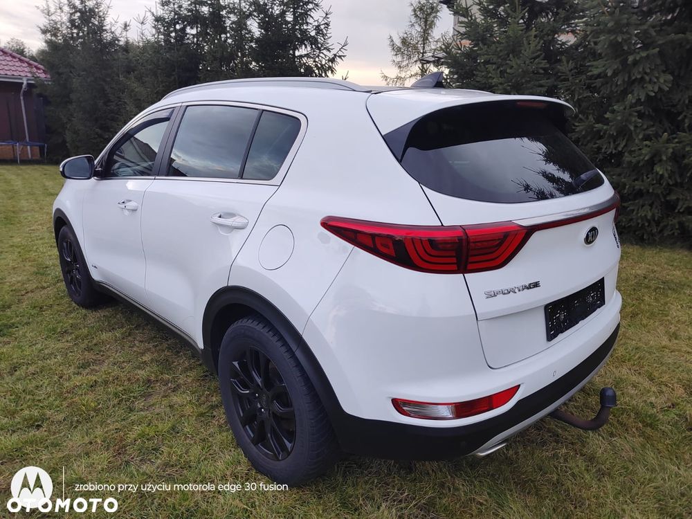 Kia Sportage 2,0 CRDI AWD GT Line - 6