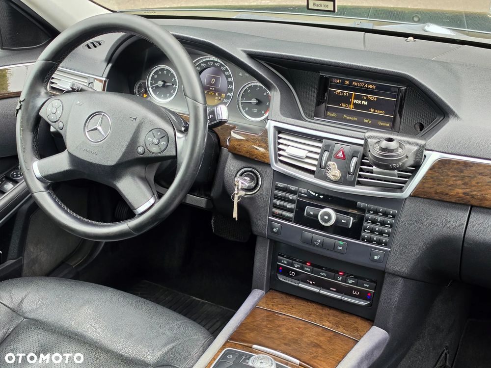 Mercedes-Benz Klasa E 200 CDI 7G-TRONIC Elegance - 5