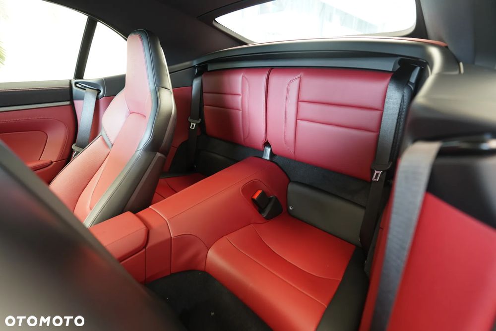 Porsche 911 Carrera S - 13