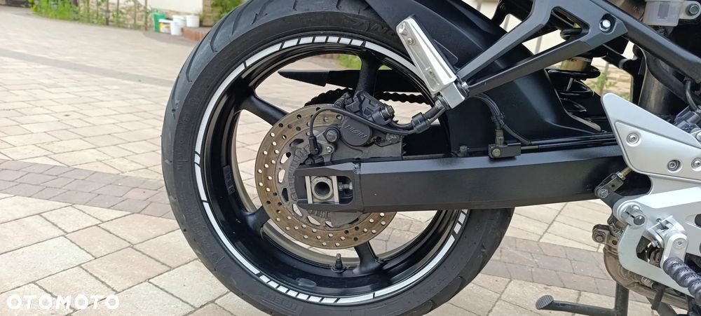 Yamaha FZ6 - 23