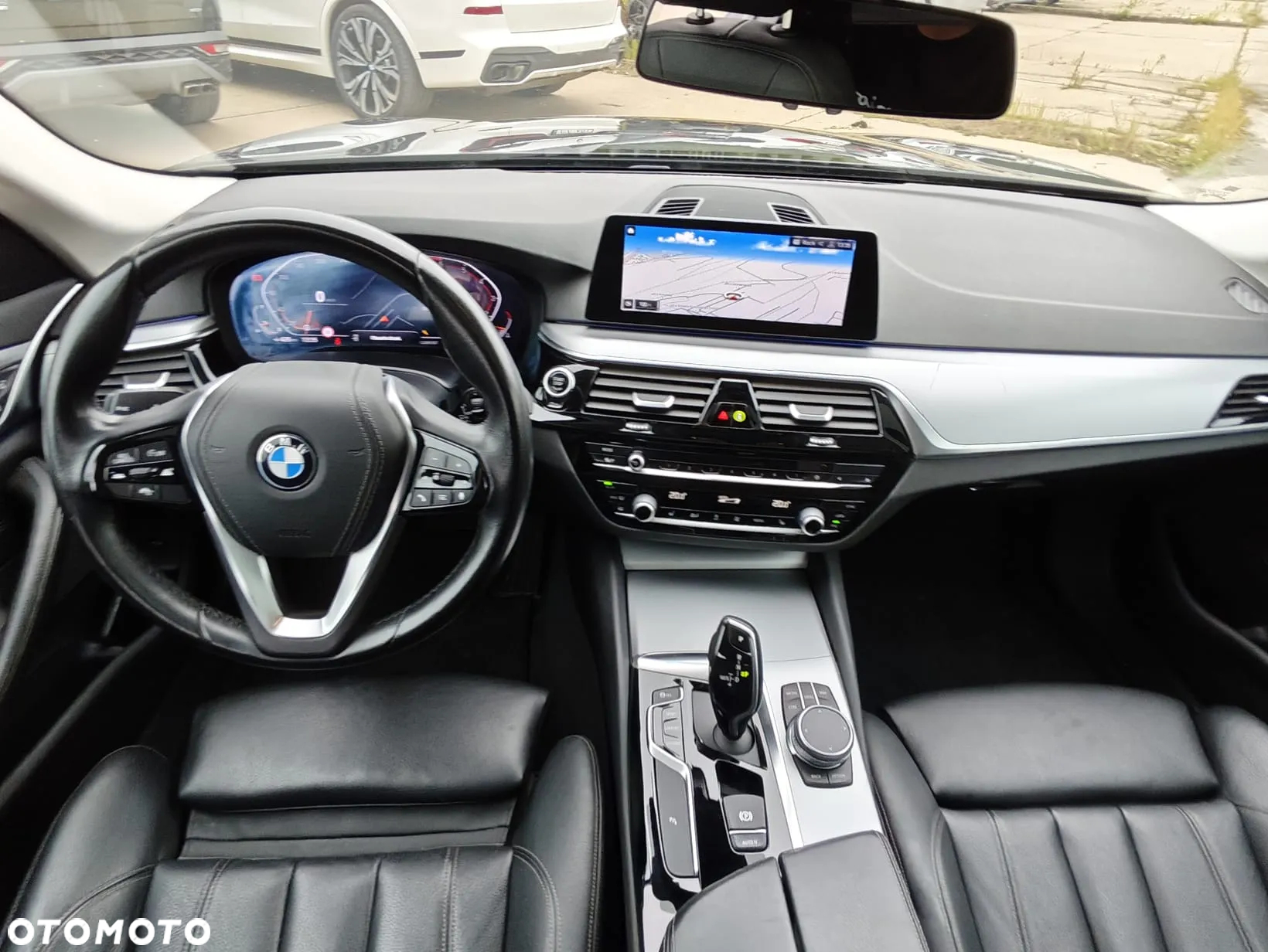 BMW Seria 5 530i GPF xDrive Luxury Line - 7