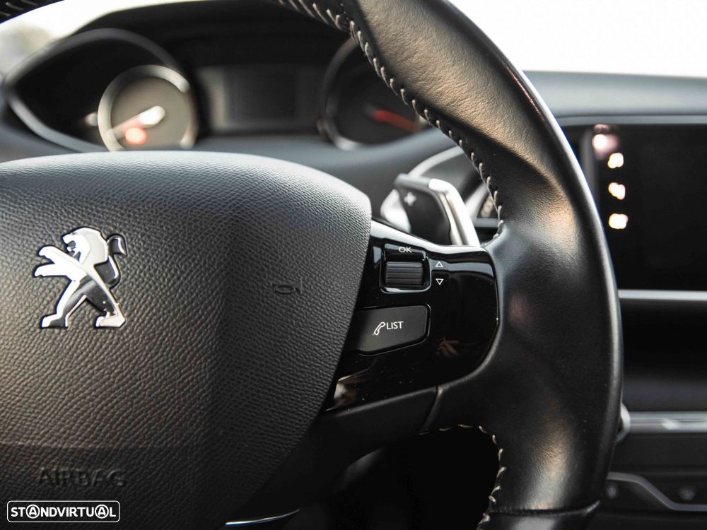 Peugeot 308 1.2 PureTech Allure Pack EAT8 - 35