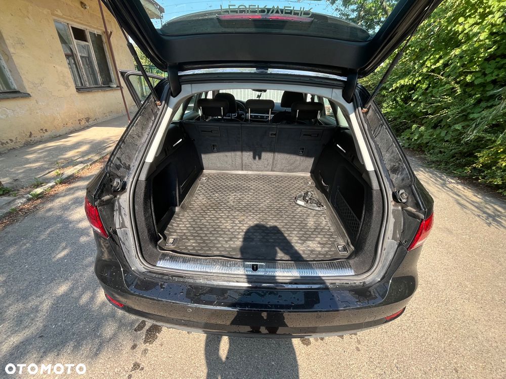 Audi A4 Avant 2.0 TDI S tronic - 9