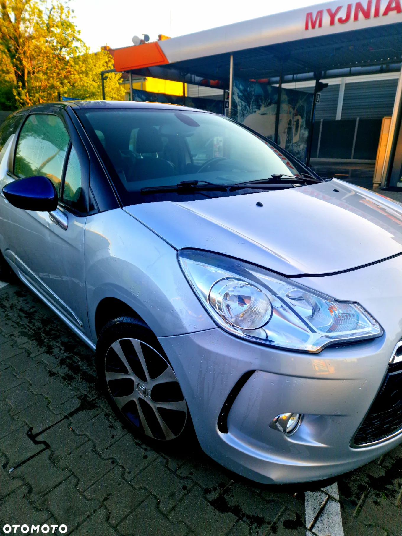 Citroën DS3 1.6 e-HDi SoChic - 4