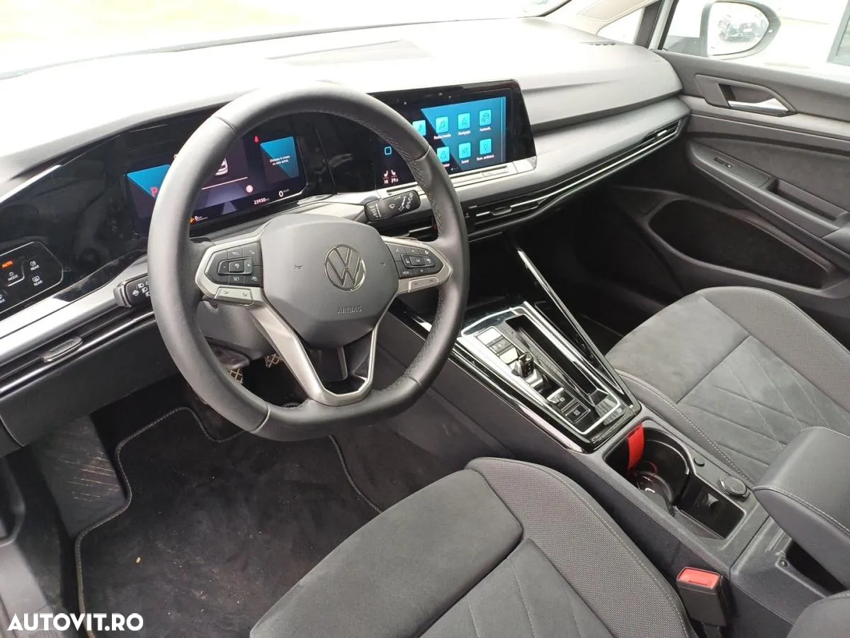 Volkswagen Golf 1.5 eTSI OPF DSG Style - 9