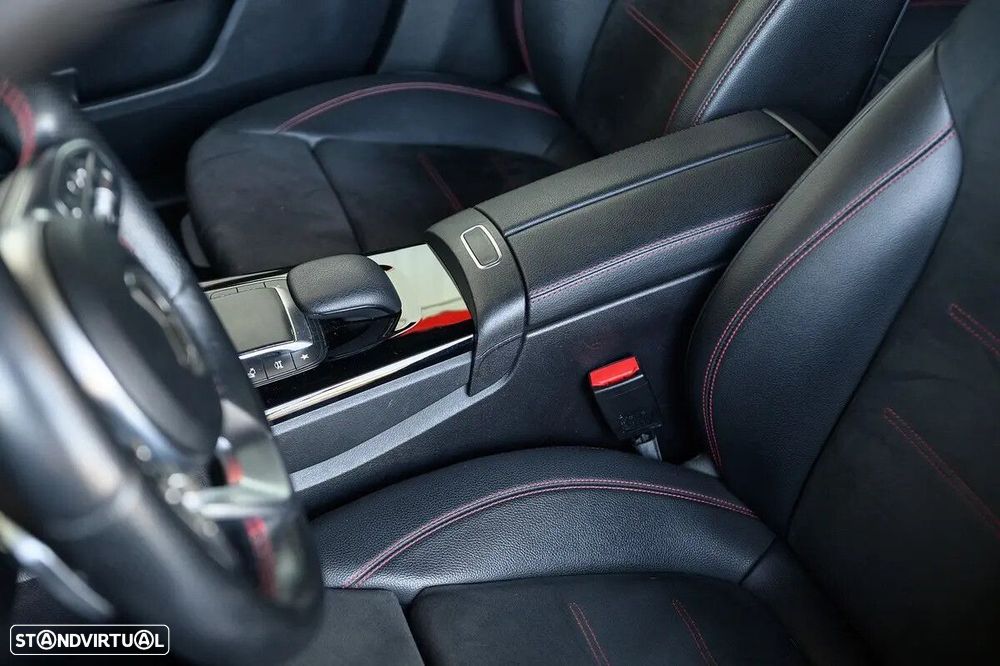 Mercedes-Benz A 180 Limousine d AMG Line Aut. - 29