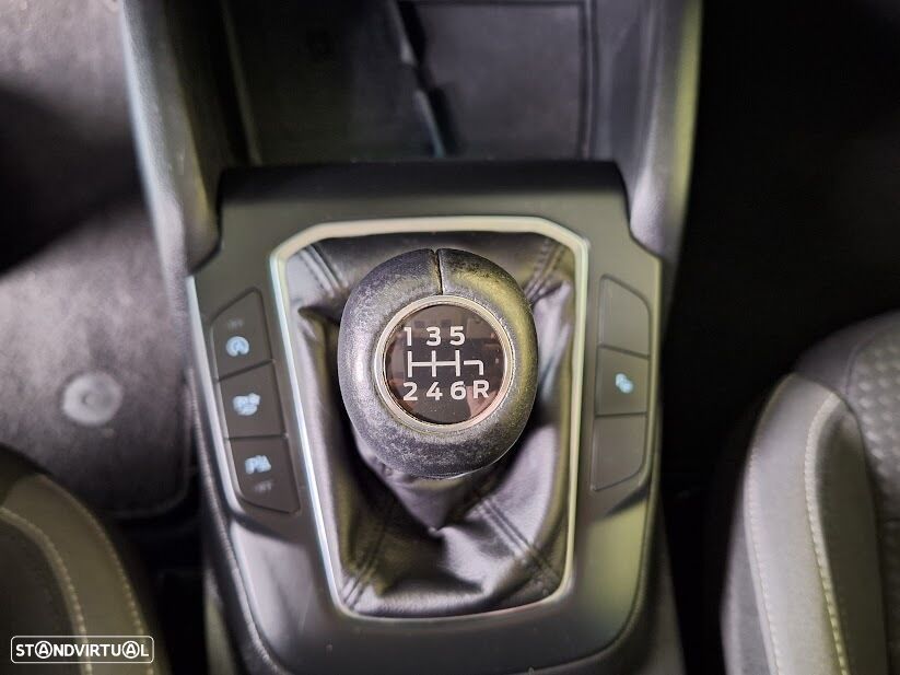 Ford Focus 1.0 EcoBoost MHEV Connected - 29