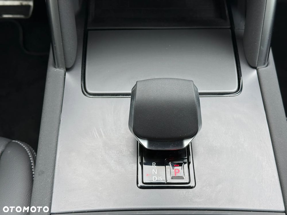 Land Rover Discovery Sport 2.0 D200 mHEV Dynamic SE - 14