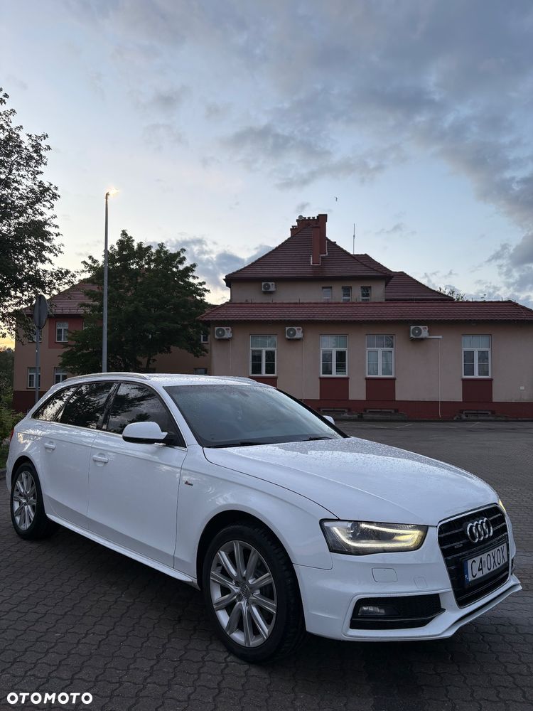 Audi A4 Avant 2.0 TDI Quattro Line S tronic - 4