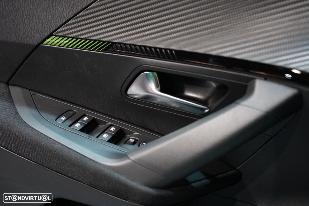 Peugeot 2008 1.5 BlueHDi Active EAT8 - 19