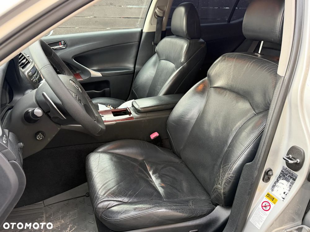 Lexus IS 250 Prestige - 18