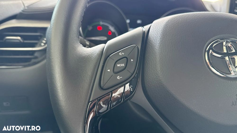 Toyota C-HR 1.8 HSD 122 CP 4x2 CVT Core - 21