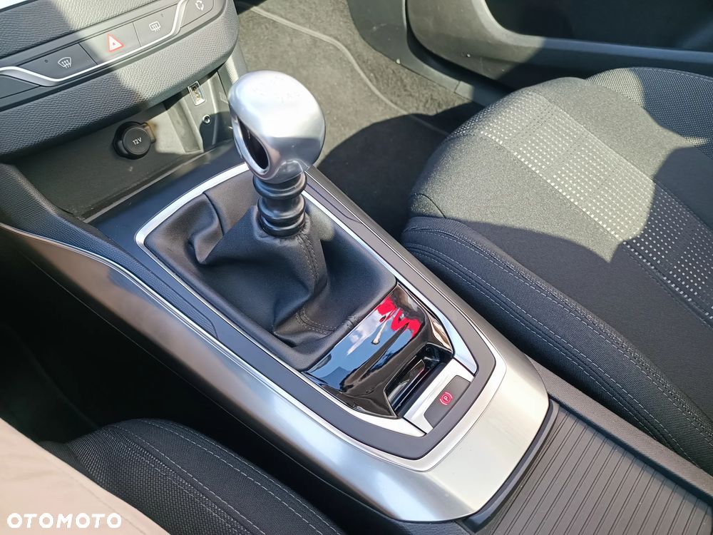 Peugeot 308 130 e-THP Stop & Start Allure - 27