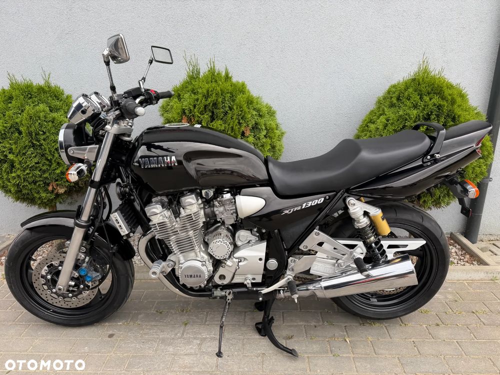 Yamaha XJR - 40