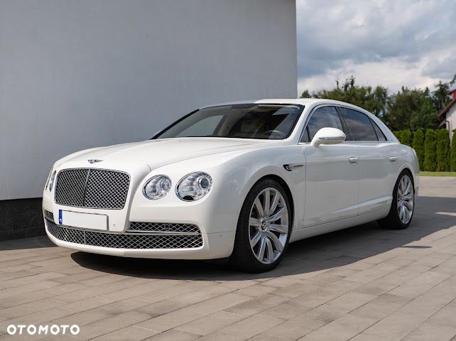 Bentley Flying Spur - 4