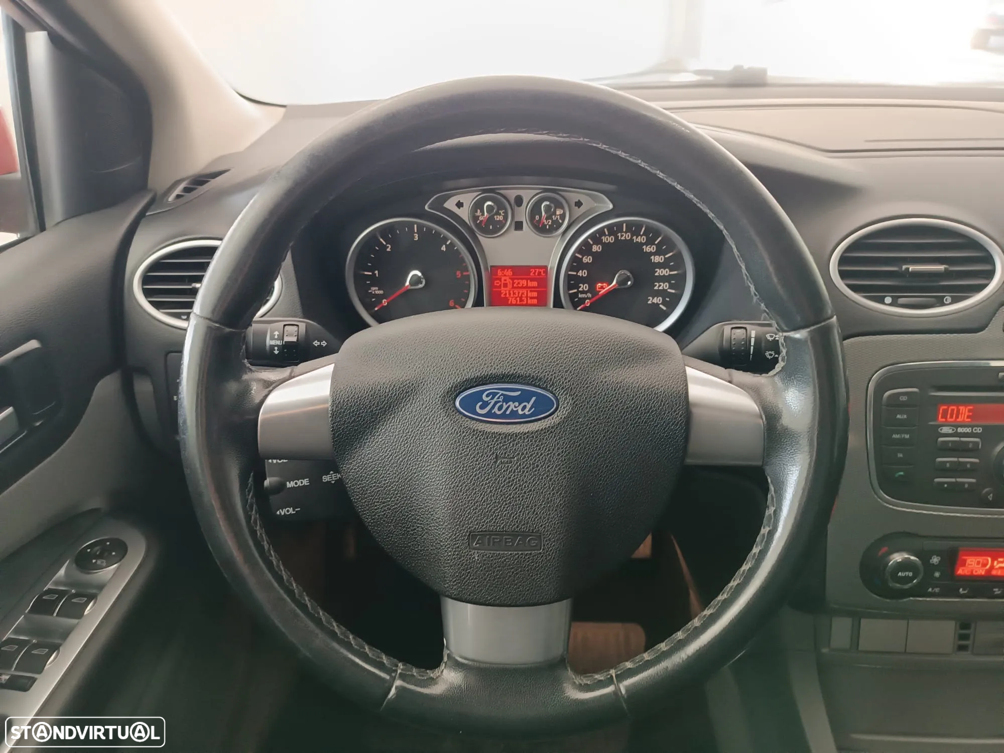 Ford Focus SW 1.8 TDCi Titanium - 16