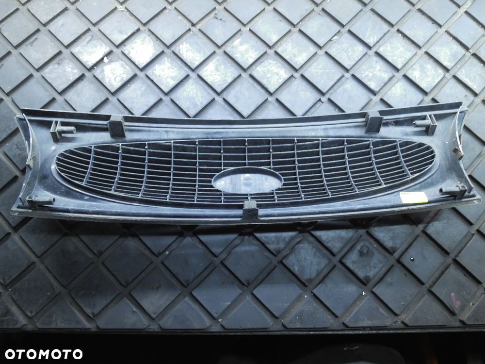 FORD FIESTA 95- GRILL ATRAPA ZDERZAKA PRZÓD 96FG13A284 - 2