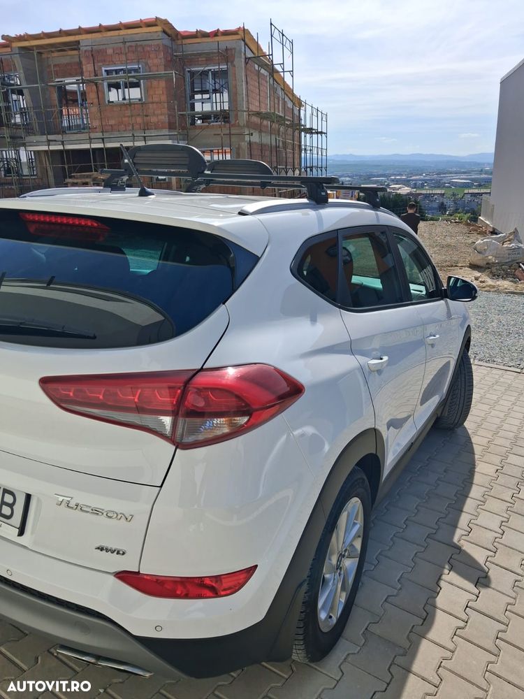 Hyundai Tucson 2.0 CRDI 4WD 6MT Style - 3