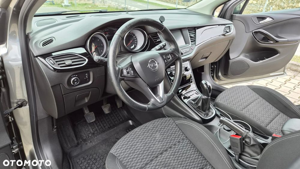 Opel Astra 1.6 CDTI Dynamic S&S - 12