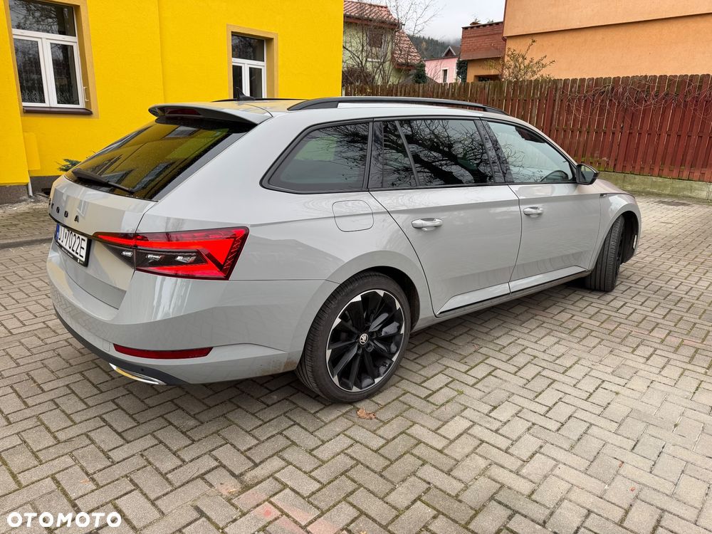 Skoda Superb 2.0 TDI DSG Sportline - 15