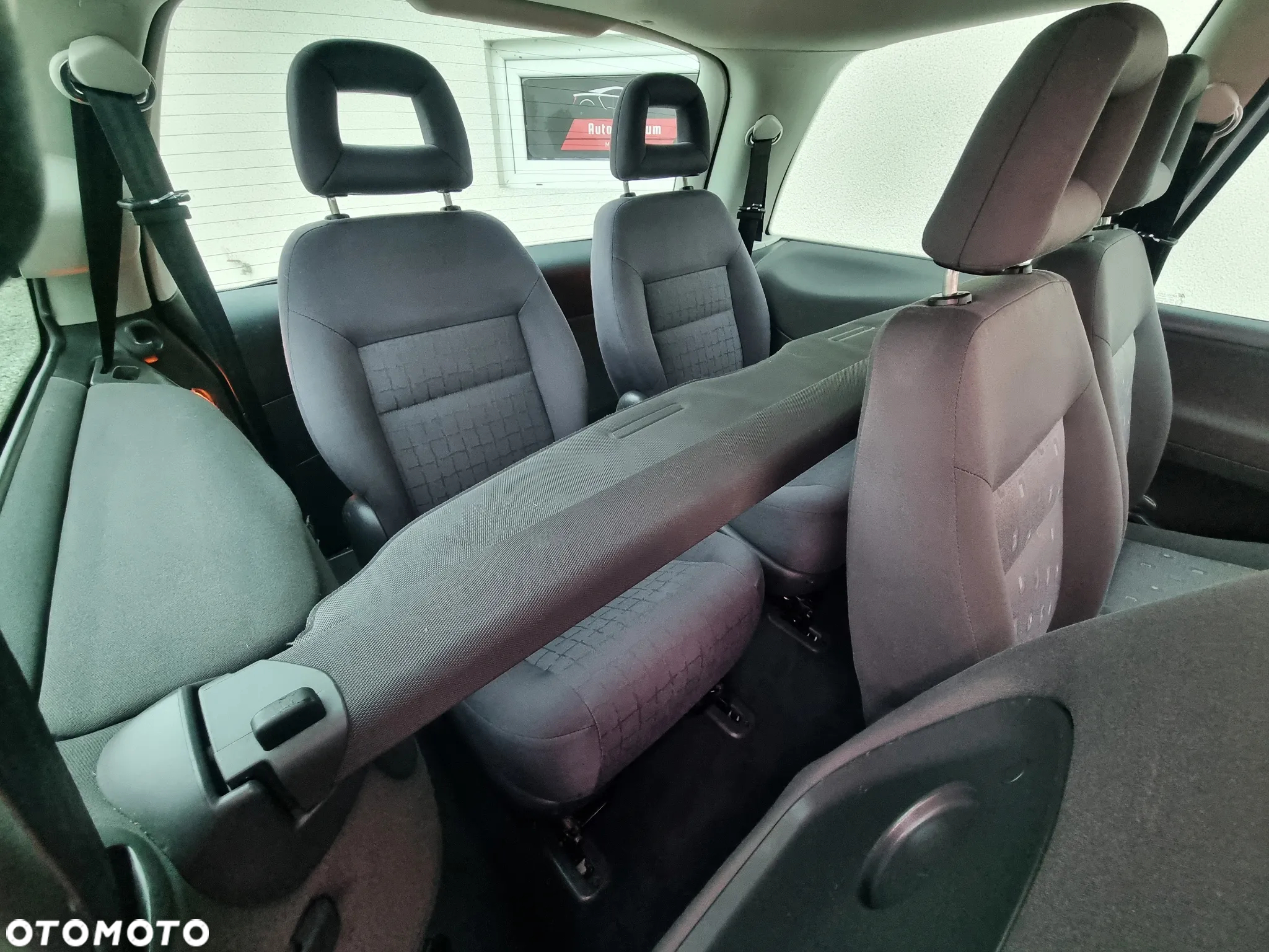 Volkswagen Sharan 1.9 TDI Exclusive Edition II - 14