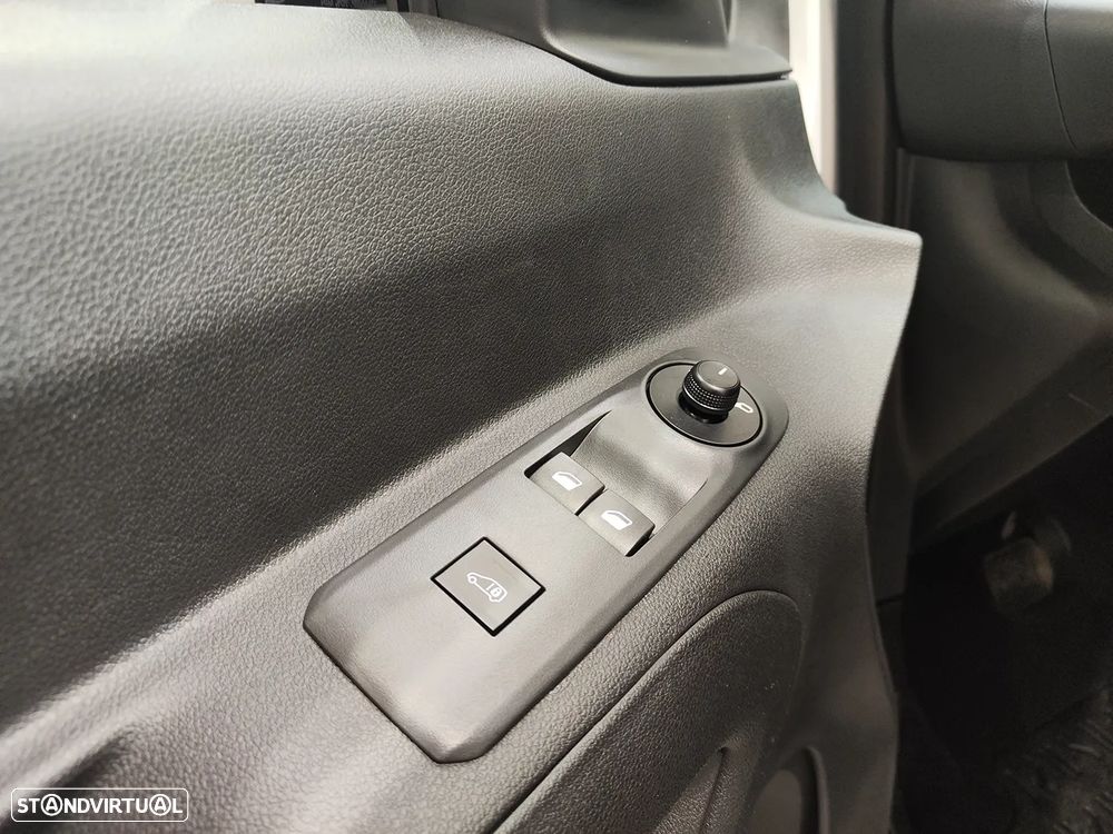 Fiat e-Dobló L2 50 kWh Maxi - 17